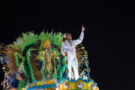 Téléchargez les photos : Rio de Janeiro, Brésil - 22 février 2020 : Jogadora Marta Vieira. Carnaval de Rio 2020. Parade des écoles de Samba à Rio de Janeiro. - en image libre de droit