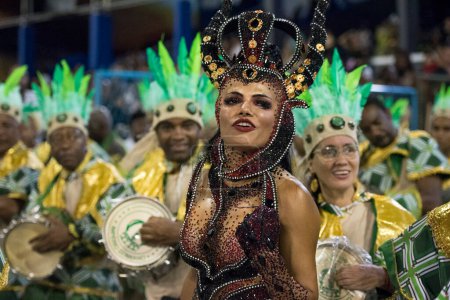 Téléchargez les photos : Rio de Janeiro, Brésil - 22 février 2020 : Quitria Chagas. Carnaval de Rio 2020. Parade des écoles de Samba à Rio de Janeiro. - en image libre de droit