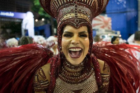 Téléchargez les photos : Rio de Janeiro, Brésil - 29 février 2020 : Raissa Machado. Carnaval de Rio 2020. Défilé des champions du Carnaval de Rio de Janeiro - en image libre de droit