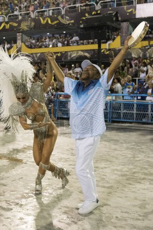 Téléchargez les photos : Rio de Janeiro, Brésil - 24 février 2020 : Rio Carnival 2020. Parade des écoles de Samba à Rio de Janeiro. - en image libre de droit