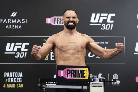 Foto de Rio de Janeiro (RJ), 03 / 05 / 2024 - UFC301: PESAGEM OFICIAL - Luchador Michel Pereira en el pesaje oficial de UFC 301 - PANTOJA x ERCEG en el hotel Windsor Marapendi. - Imagen libre de derechos