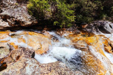 Téléchargez les photos : The secluded upper section of Rollasons Falls during summer on the slopes of Mt Buffalo in Victoria, Australia - en image libre de droit