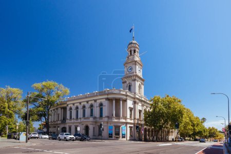 Photo for SYDNEY, AUSTRALIA - MARCH 5: Paddington Town Hall on Oxford St on an autumn afternoon in Sydney, New South Wales, Australia - Royalty Free Image