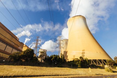 Das Kraftwerk Yallourn im Latrobe Valley soll 2028 wegen steigender Energiekosten und Umweltbedenken stillgelegt werden. Sitz in der Nähe der Stadt Yallourn, in Victoria, Australien