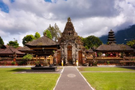 Foto de Pura Ulun Danu Bratan, templo hindú en Bali, Indonesia - Imagen libre de derechos