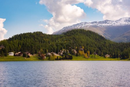 Foto de Lago Saint Moritz, Suiza en verano - Imagen libre de derechos