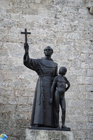 Statue de Fray Junipero Serra dans la vieille ville de La Havane Cuba