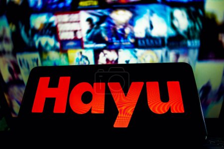 Foto de 28 de abril de 2023, Brasil. En esta ilustración fotográfica, el logotipo de Hayu se muestra en la pantalla de un teléfono inteligente - Imagen libre de derechos