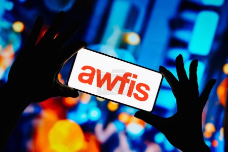 Foto de 7 de septiembre de 2023, Brasil. En esta ilustración fotográfica, el logotipo de Awfis se muestra en la pantalla de un teléfono inteligente - Imagen libre de derechos