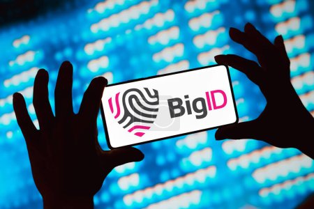 Foto de 15 de abril de 2024, Brasil. En esta ilustración fotográfica, el logotipo de BigID se muestra en la pantalla de un teléfono inteligente - Imagen libre de derechos