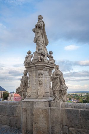 Estatua de San Ignacio de Loyola en la calle Barborska - Kutna Hora, República Checa
