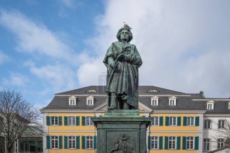 Foto de Beethoven Monument at Munsterplatz - Bonn, Germany - Imagen libre de derechos