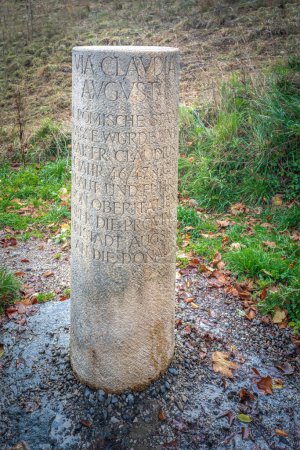 Foto de Replica of a roman milestone on the Via Claudia Augusta road - Fussen, Bavaria, Germany - Imagen libre de derechos