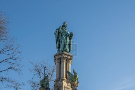 Téléchargez les photos : Henry the Lion Memorial Fountain (Heinrichsbrunnen) - Braunschweig, Lower Saxony, Germany - en image libre de droit