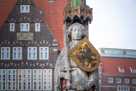Foto de Estatua de Bremen Roland en Market Square - Bremen, Alemania - Imagen libre de derechos