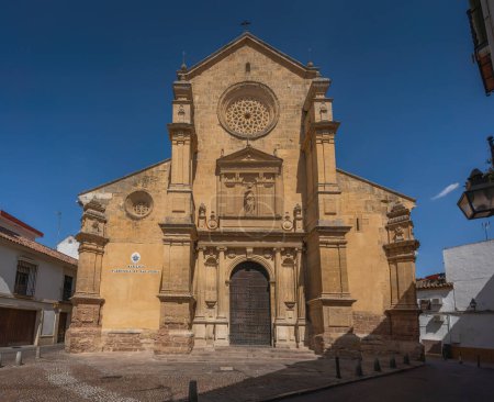 Foto de Basílica de San Pedro - Ruta de las Iglesias Fernandinas - Córdoba, Andalucía, España - Imagen libre de derechos