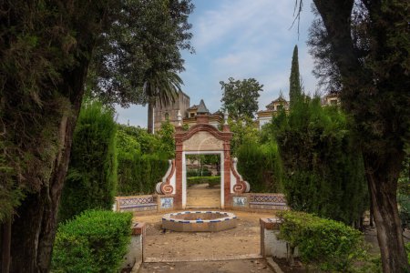 Foto de Glorieta J. Garcia y Ramos en Murillo Gardens (Jardines de Murillo) Sevilla, Andalucía, España - Imagen libre de derechos