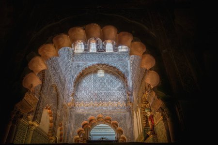 Foto de Córdoba, España - 10 de junio de 2019: Capilla Real en la Mezquita-Catedral de Córdoba Interior - Córdoba, Andalucía, España - Imagen libre de derechos