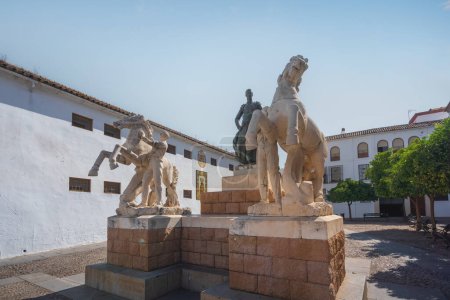 Téléchargez les photos : Cordoue, Espagne - 12 juin 2019 : Monument de Manolete - Cordoue, Andalousie, Espagne - en image libre de droit