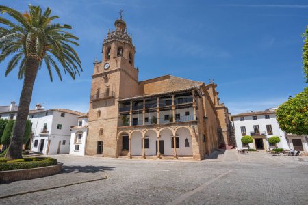 Téléchargez les photos : Eglise de Santa Maria la Mayor - Ronda, Andalousie, Espagne - en image libre de droit