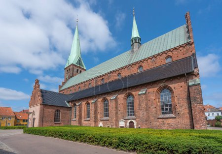 Téléchargez les photos : Église St. Olafs - Helsingor, Danemark - en image libre de droit