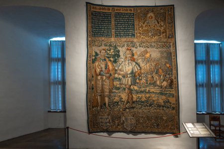 Foto de Elsinore, Dinamarca - 27 de junio de 2019: Tapiz que representa a Erik VII y Erik VIII en el Little Hall del Castillo de Kronborg - Helsingor, Dinamarca - Imagen libre de derechos