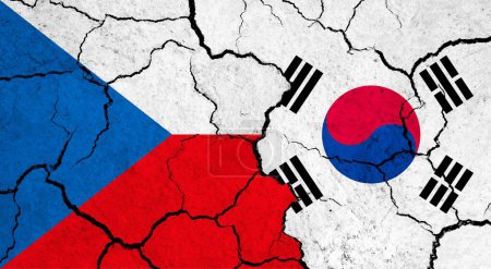 Téléchargez les photos : Drapeaux de la République tchèque et de la Corée du Sud sur une surface fissurée - politique, concept de relation - en image libre de droit