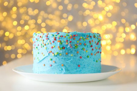 Téléchargez les photos : Concept de Joyeux Anniversaire, gâteau d'anniversaire de vacances - en image libre de droit