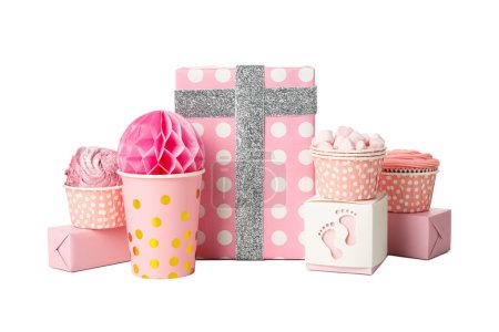 Foto de PNG, Cajas de regalo, dulces y vasos de papel, aislados sobre fondo blanco - Imagen libre de derechos