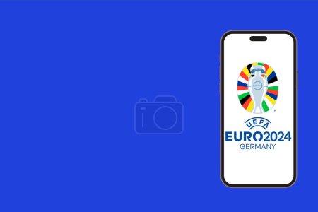 KIEW, UKRAINE - 16. Mai 2024: Design mit Smartphone für die EM 2024 in Deutschland, Fußballpokal, Fußballsommer