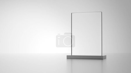 Foto de Premio de vidrio con base metálica aislada sobre fondo gris. ilustración 3d. - Imagen libre de derechos