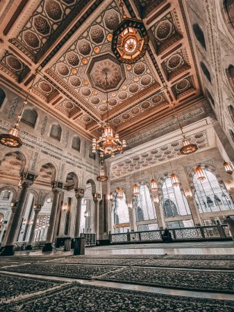 Photo for Beautiful chandeliers and new praying carpets at the new King Abdullah extension in Makkah, Saudi Arabia. The new extension expected to cost USD30 billion. - Royalty Free Image
