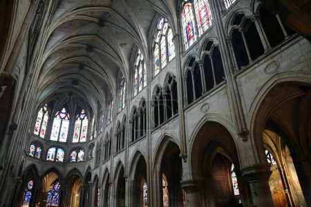 Foto de Pared sur de la nave principal - Iglesia de Saint-Severin - París, Francia - Imagen libre de derechos
