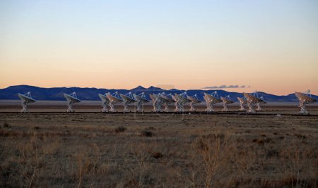Very Large Array nach Sonnenuntergang, New Mexico