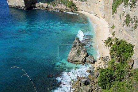 Tropical Diamond Beach - Nusa Penida, Indonesia