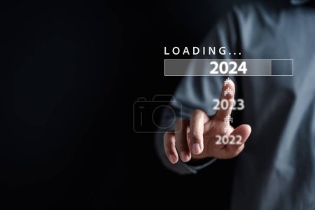 Ladefortschritte von 2023 bis 2024 zum Countdown frohe Weihnachten und ein gutes neues Jahr, Planung und Herausforderungsstrategie im neuen Jahr 2024 Konzept.