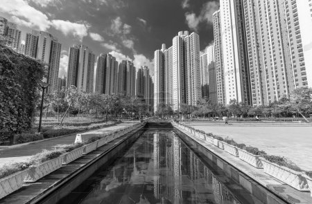 Téléchargez les photos : Immeuble résidentiel de grande hauteur à Hong Kong - en image libre de droit