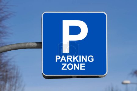 Téléchargez les photos : Zone de stationnement bleue panneau de signalisation - en image libre de droit