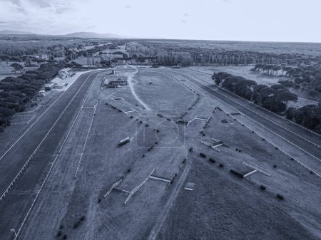 Foto de Vista aérea de un hipódromo, fotos tomadas por el dron
. - Imagen libre de derechos