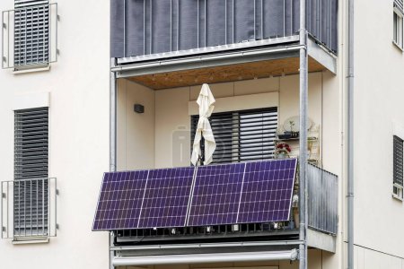 Paneles Solares en Balcón Edificio Residencial Mini Pequeño Panel Solar de Balcón Plano Eco Apartamento