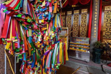 Foto de Deseo cintas en templo Buddhist en templo de Kek Lok Si, George Town, Penang, Malasia - Imagen libre de derechos