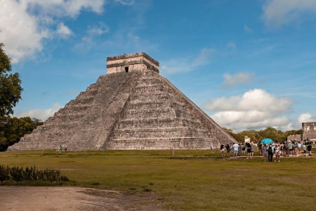 Photo for Pyramid Chichenitza ruins ancient pre-colombian city in Yucatan, Mexico - Royalty Free Image