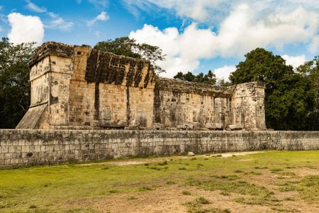 Photo for Chichenitza ruins ancient pre-colombian city in Yucatan, Mexico - Royalty Free Image