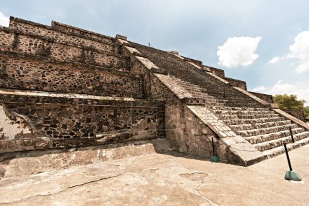 Téléchargez les photos : Complexe des pyramides de Teotihuacan, complexe archéologique mexicain au nord-est de Mexico - en image libre de droit