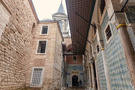 Foto de Detalles exteriores de la arquitectura del palacio de Harem en el Museo Topkapi en Estambul, Turquía - Imagen libre de derechos
