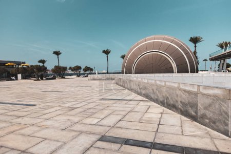 Téléchargez les photos : Vue extérieure de la Bibliothèque d'Alexandrie Egypte - en image libre de droit