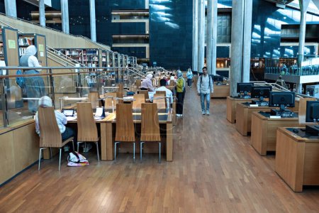 Foto de Sala de lectura principal en el Museo de Alejandría Biblioteca Egipto - Imagen libre de derechos