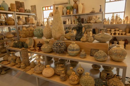 Variété de produits de poterie dans la poterie à Manama Bahreïn