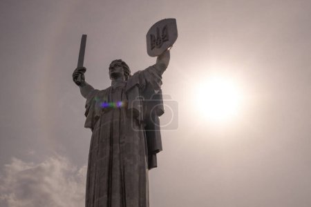Téléchargez les photos : Monument de la Patrie à Kiev Ukraine - en image libre de droit