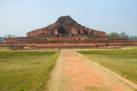 Museo Budista Vihara de Paharpur Patrimonio de la Unesco en Joypurhat Bangladesh